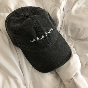 uh huh honey BRANDY MELVILLE Dad hat